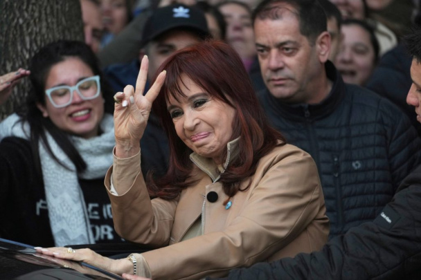 Argentina sobiq prezidenti Kristina Kirshner 6 yillik qamoqqa hukm qilindi