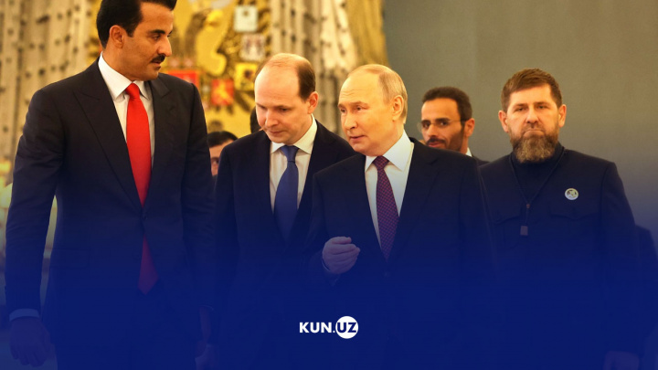 Asirlar, amir va Araqchi bilan. Kremldagi uch uchrashuv haqida