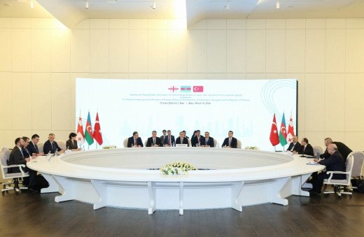 Bokuda Ozarbayjon, Turkiya va Gruziya tashqi ishlar vazirlari hamkorlikni kengaytirish va mintaqaviy jarayonlar masalalarini muhokama qilishdi