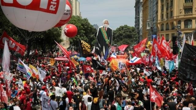 Braziliyada sobiq prezident Bolsonaruni qo‘llab-quvvatlash maqsadida ommaviy namoyishlar bo‘lib o‘tdi