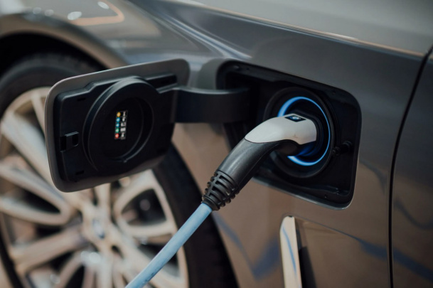Gibrid elektromobillarni olib kirishda ekologik sertifikat talab qilish to‘xtatildi