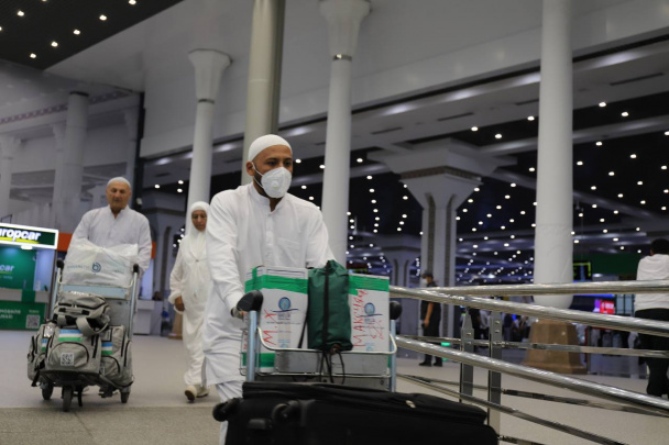 Haj ziyoratini ado etgan o‘zbekistonliklarning birinchi guruhi Toshkentga qaytdi