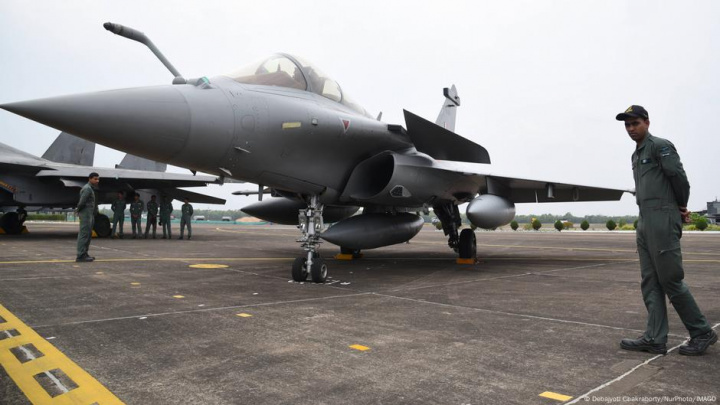 Hindiston Fransiyadan Rafale qiruvchi samolyotlarini sotib oldi