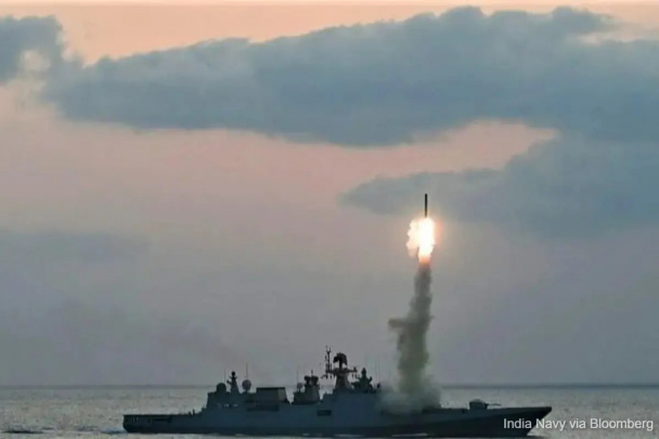 Hindiston Pokiston bilan keskinlik fonida raketalarini sinovdan o‘tkazdi