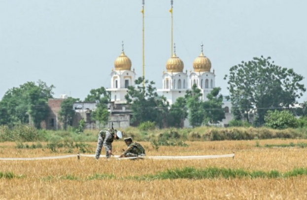 Hindistonning Jammu aeroportida portlashlar yuz berdi - AFP