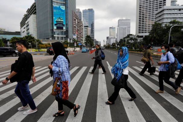 Indoneziya ishga qabul qilishda yosh cheklovlarini olib tashladi