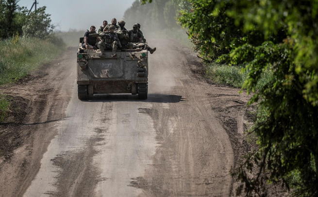 Italiya 400 ta foydalanishdan chiqarilgan zirhli transportyorini Ukrainaga beradi