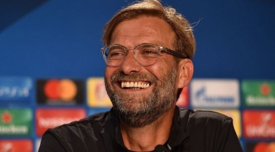 Klopp kursisini kimga topshiradi?