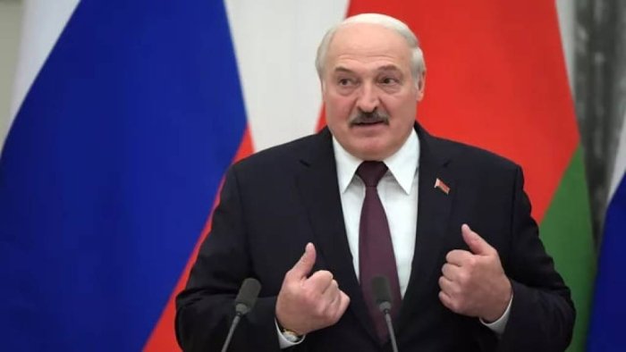 Lukashenko davlat idoralarini harbiy davrga o‘tkazish tartibiga aniqlik kiritdi