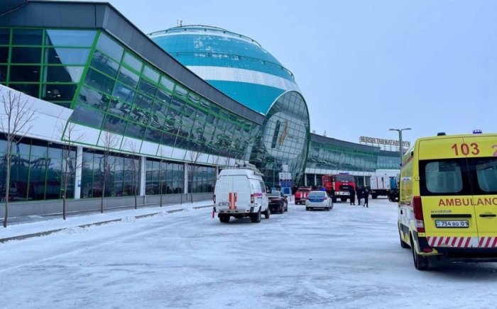 Ostona aeroportida yong‘in tufayli 18 ta reys kechiktirildi