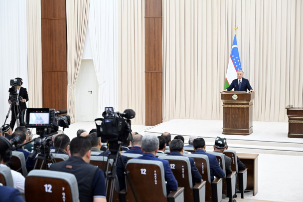Prezident Kitobdagi oltin konini auksion asosida tadbirkorlarga berish bo‘yicha topshiriq berdi