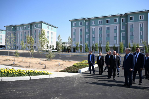 Prezident Parkent tumanida «Parkensoy» turar joy massivi qurilishi bilan tanishdi