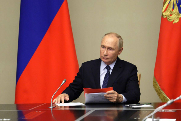 Putin Ukrainadagi jangovar harakatlarni hozirgi front chizig‘i bo‘ylab to‘xtatishni taklif qildi - FT