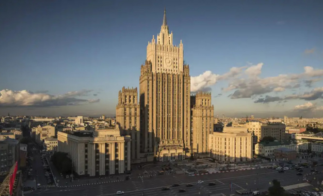 Rossiya memorandumni imzolash uchun Zelenskiyni chetlatishni talab qilmoqda