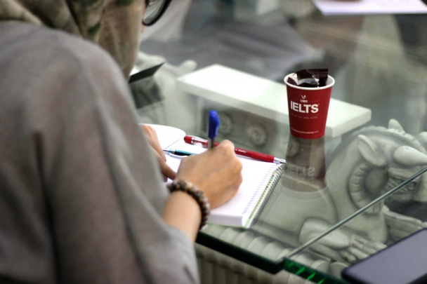 Rossiyada ingliz tilidan IELTS imtihonini topshirganlarni qamash boshlanadi