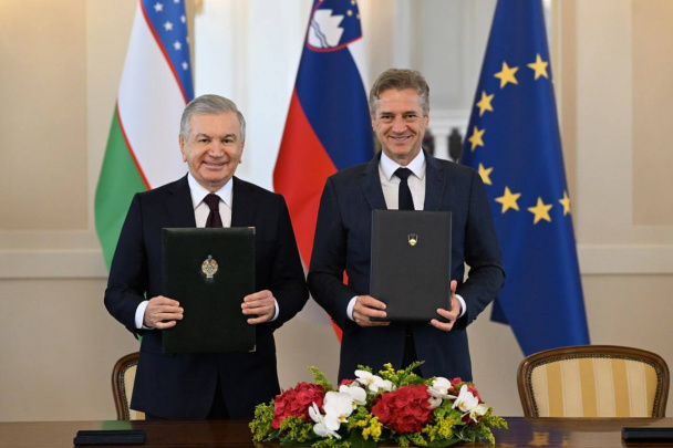 Shavkat Mirziyoyev va Sloveniya bosh vaziri Robert Golob qo‘shma bayonotni imzoladi