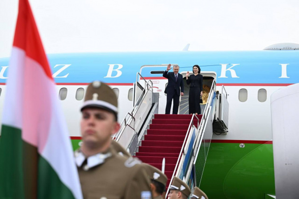 Shavkat Mirziyoyev Vengriyaga tashrifini yakunlab, Sloveniyaga yo‘l oldi