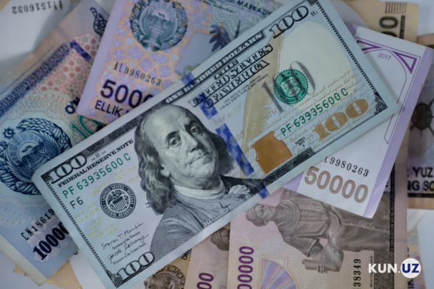 So‘nggi bir haftada dollar 100 so‘mga qimmatlab, keyin 122 so‘mga arzonlashdi