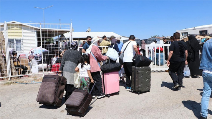 Suriyaliklar Qurbon hayiti arafasida ommaviy ravishda uyga qaytyapti
