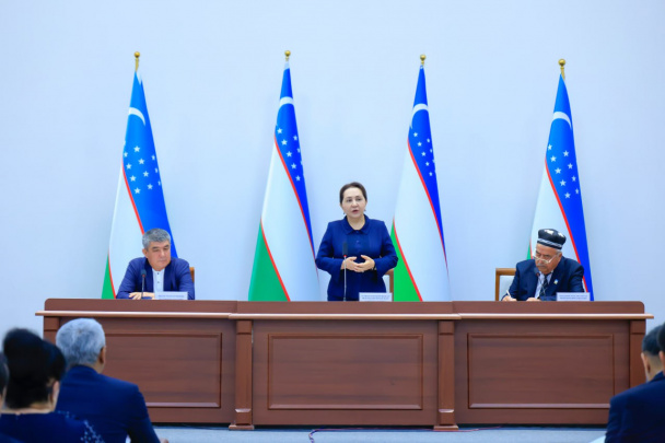 Tanzila Norboyeva Jizzaxda korrupsiya holatlari bo‘yicha tanqidiy yig‘ilish o‘tkazdi