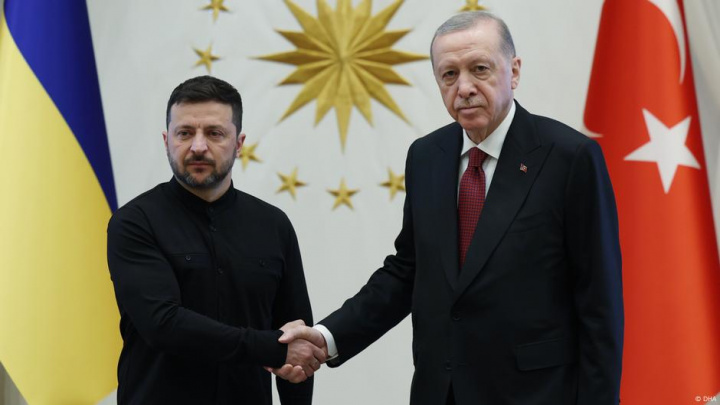 Turkiya Putin va Zelenskiy tayyor bo‘lsa, ularni qabul qilishga tayyor