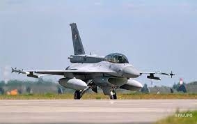 Ukraina iyul oyida F-16 qiruvchi samolyotlaridan foydalanishi mumkin — The New York Times
