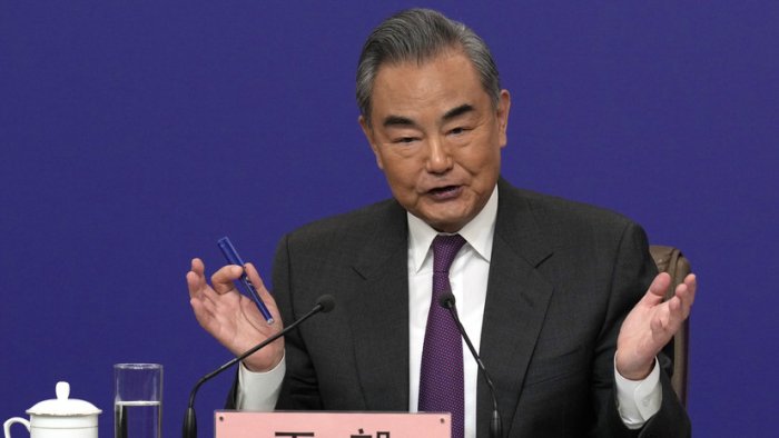 Xitoy tashqi ishlar vaziri Van I Koreya yarimorolidagi barqarorlikni buzmaslikka chaqirdi
