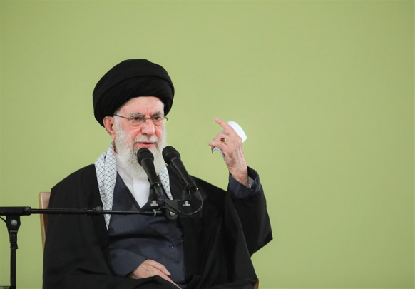Xomanaiy agar AQSh harbiy mojaroga aralashsa «muqarrar javob» bilan tahdid qildi