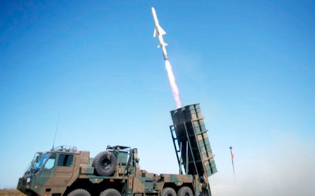 Yaponiya ilk bor 1000 kilometrdan ortiq masofaga uchadigan raketalarini namoyish etdi