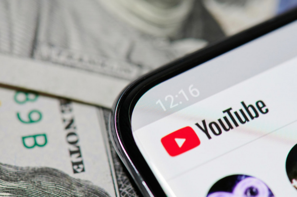 ​​​​​​​YouTube monetizatsiyasi o‘zbekistonliklar daromadini yiliga 50 mln dollarga oshirishi mumkin. Bunga nima xalal beryapti?