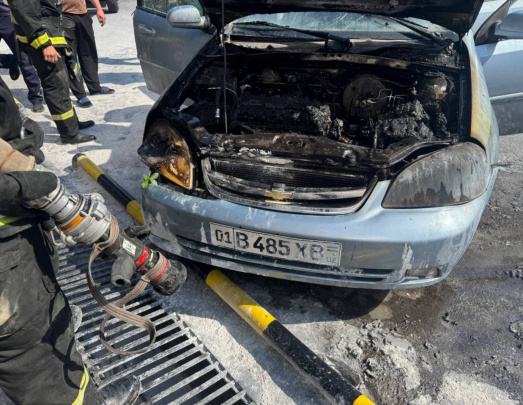 Yunusobodda Lacetti yonib ketdi