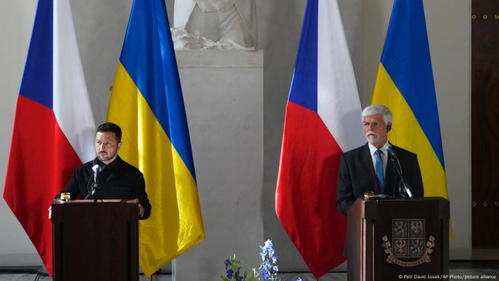 Zelenskiy Chexiyada: Rossiya bilan sulhga istalgan vaqtda erishish mumkin