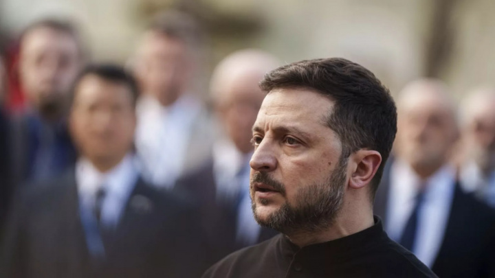 Zelenskiy Putin taklif qilgan 3 kunlik sulhni rad etib, 30 kunlik otashkesimga chaqirdi