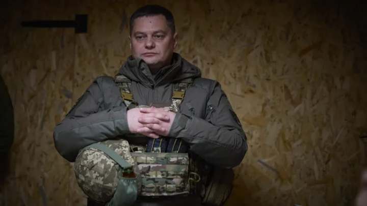 Zelenskiy Ukraina quruqlik qo‘shinlariga yangi qo‘mondon tayinladi