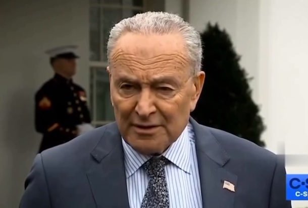 «AQSh uchun Ukrainaga yordam berish juda muhim» — AQSh Senatidagi demokratik ko‘pchilik yetakchisi Chak Shumer